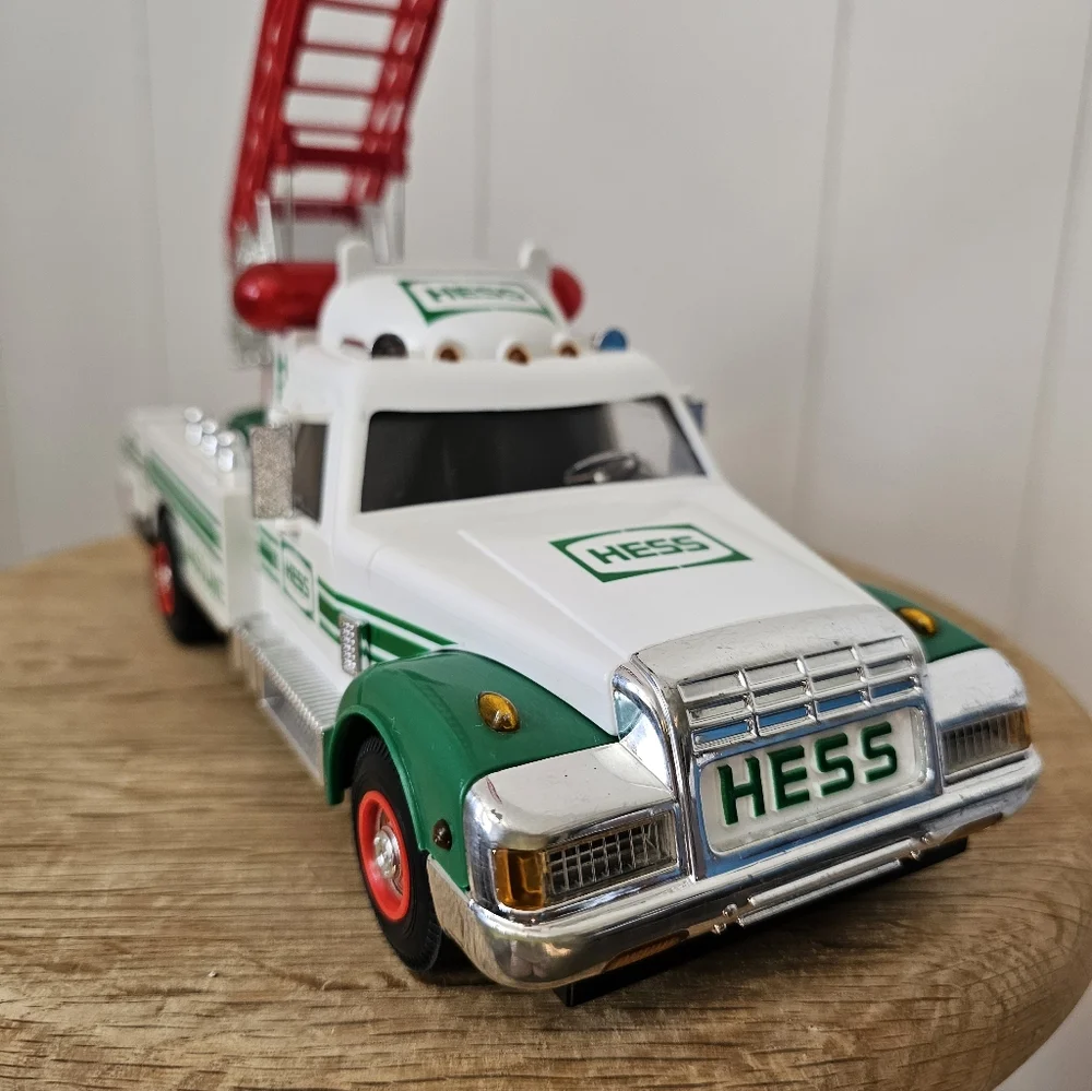 Vintage 1994 Collectible Hess Gasoline Truck
